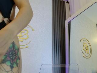 Eve Brown webcam model stream image