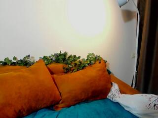 Vergill Hell webcam flirt4free model stream image