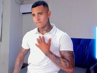 Tyler Belll webcam model stream image