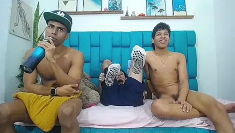 Interracial_Snow_Bunny webcam stripchat model stream image