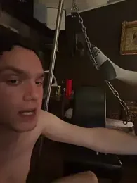 YoungTopGuy webcam model stream image