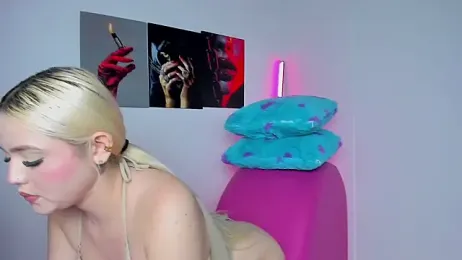 Sweettmia webcam model stream image