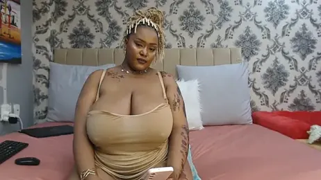 Thasha8 webcam model stream image