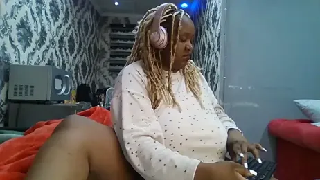 Thasha8 webcam model stream image