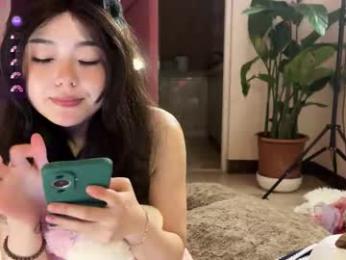 liunana webcam model stream image