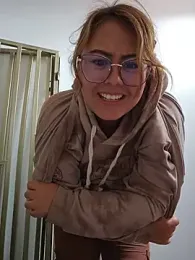 Mari-98 webcam model stream image