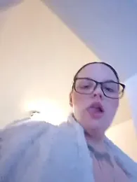 JUJUICY- webcam model stream image