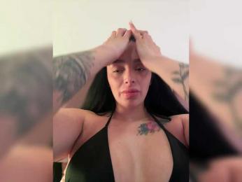 AprilRosse webcam model stream image