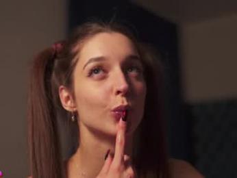 angels_kiss webcam model stream image