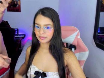 room-kitty webcam model stream image