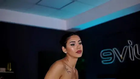 SiennaRuh webcam model stream image