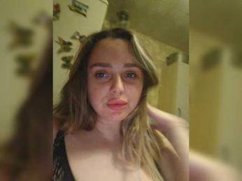 SashaMitchell webcam model stream image