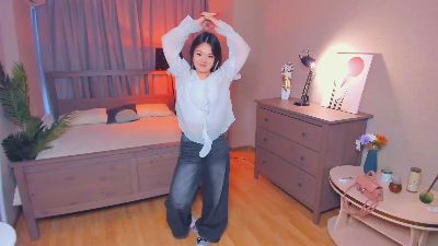 DiaUldrich webcam model stream image