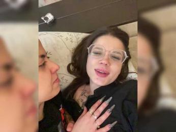 Flipflapfap webcam model stream image