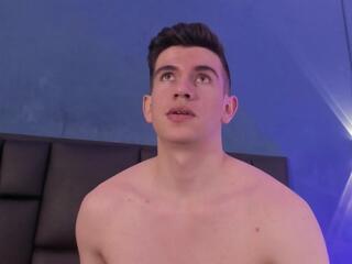 Mikael Slow webcam model stream image