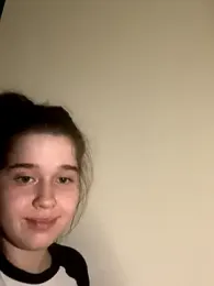 HornyGirlH webcam model stream image