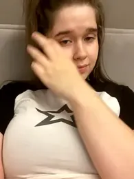 HornyGirlH webcam stripchat model stream image