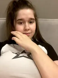 HornyGirlH webcam model stream image