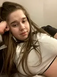 HornyGirlH webcam model stream image