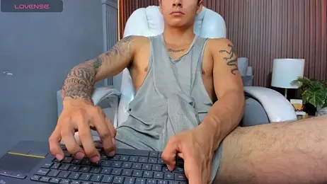 Leo_santoro webcam model stream image