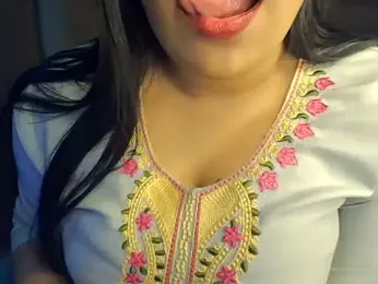 Trezza webcam model stream image