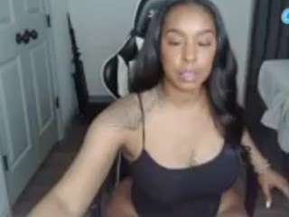 january-rose webcam model stream image