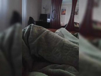 TISE webcam bongacams model stream image