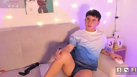 Young_Ben webcam model stream image