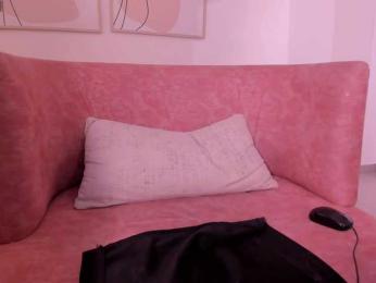 LucyWeiss webcam bongacams model stream image