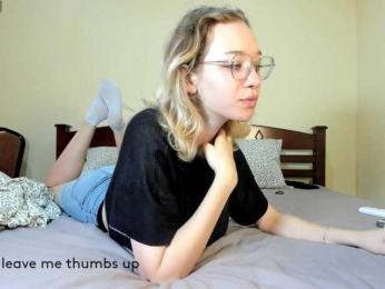 lolaplaydoll webcam model stream image