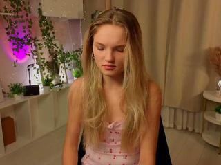 Caridad Mcgee webcam model stream image