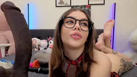 dolly_ll webcam model stream image