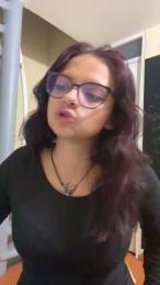 Cata_ webcam model stream image