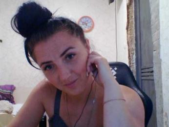 Kira-Sweetchi webcam model stream image