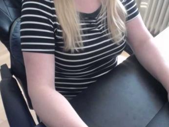 Celina-Rose webcam model stream image