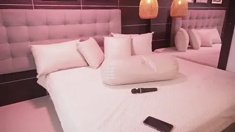 Bella_TS_ webcam stripchat model stream image