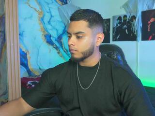 Tyler Price webcam model stream image