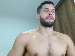 Tom Wills webcam model stream image