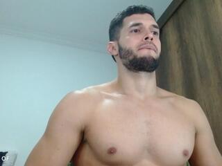 Tom Wills webcam model stream image