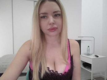 pinkpanther8899 webcam model stream image