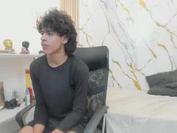 zayn_fox32 webcam model stream image