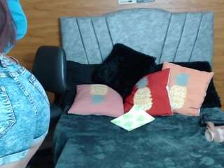 violetta-hot webcam model stream image