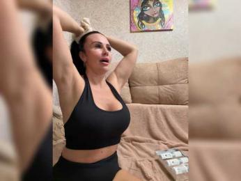 VampIrina11 webcam model stream image