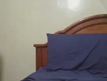 User_02_ webcam model stream image