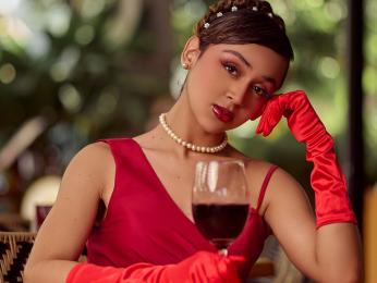 AprilIvanov webcam model stream image