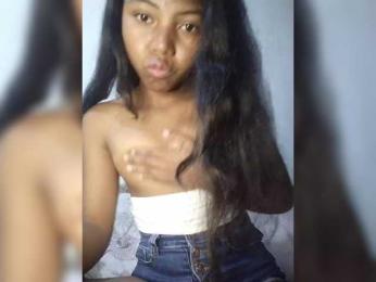 Cynthia22 webcam model stream image