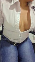 isabella323 webcam cam4 model stream image