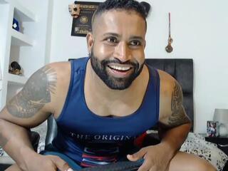 Tayler Summer webcam model stream image