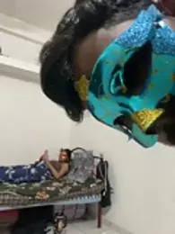 Priyanka011 webcam model stream image