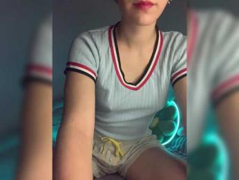 MilaMcGarden webcam model stream image